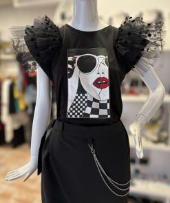 Alternative view of T-shirt TIL